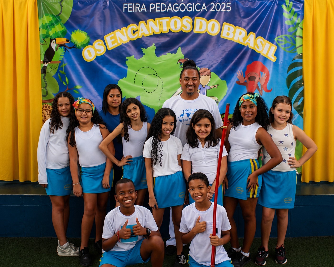 Alunos da CRELEM em atividade de capoeira